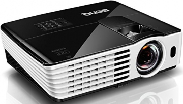BenQ TH682ST Kurzdistanz 3D DLP-Projektor (3D 144Hz Triple Flash, Full HD 1920x1080 Pixel, Kontrast 10.000:1, 3.000 ANSI Lumen, HDMI, Lautsprecher) schwarz - 4